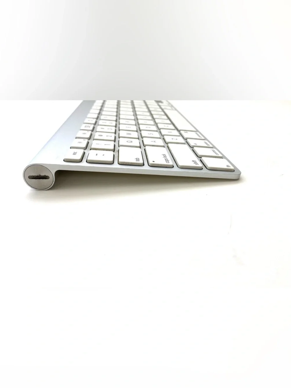 Apple Wireless Bluetooth Silver Keyboard A1314